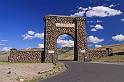 059 yellowstone, north entrance gate